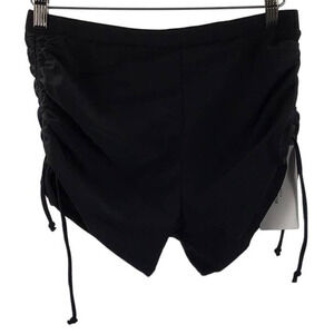 BLOOMCHIC 18-20 2x plus black ruched swim shorts bottoms NWT B98